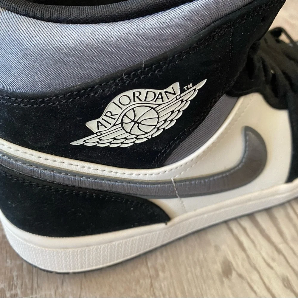 NIKE NEW Air Jordan 1 Mid SE “Black/Smoke‎ Grey-Sail”